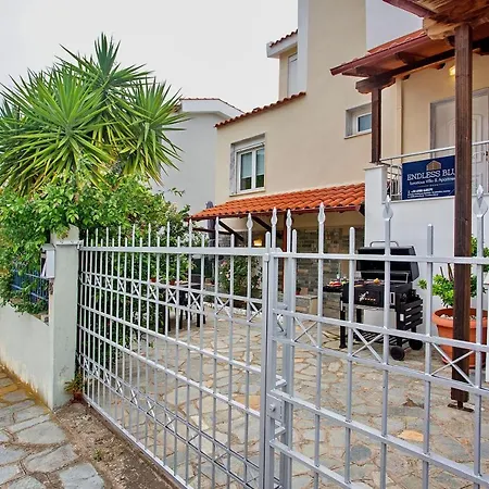 Villa Endless Blue Sunshine
