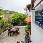 Villa Endless Blue Sunshine *