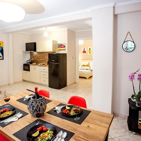 فيلة Endless Blue Sunshine PalaiónTsiflíkion