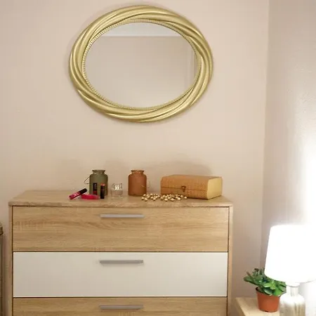 Endless Blue Sunshine فيلة PalaiónTsiflíkion