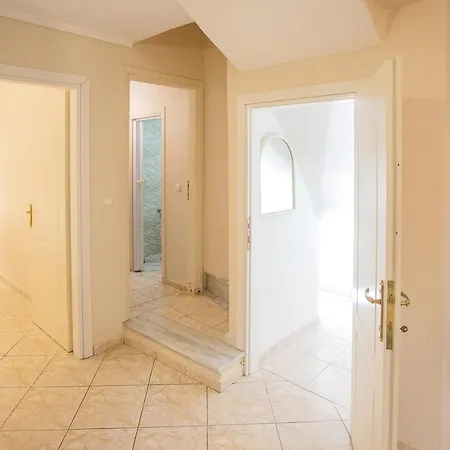 Endless Blue Sunshine فيلة PalaiónTsiflíkion