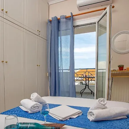 Endless Blue Sunshine فيلة *