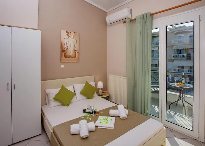 Endless Blue Sunshine Villa PalaiónTsiflíkion